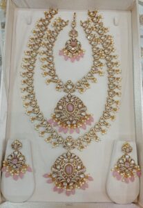 AD Necklace set